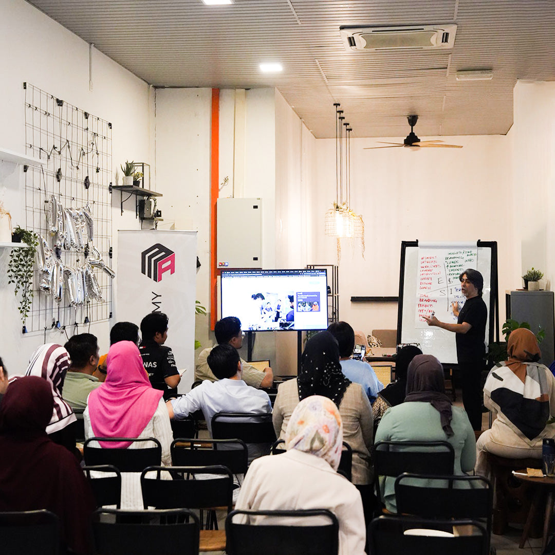 Host A Talk @ T&L Bakery Cafe