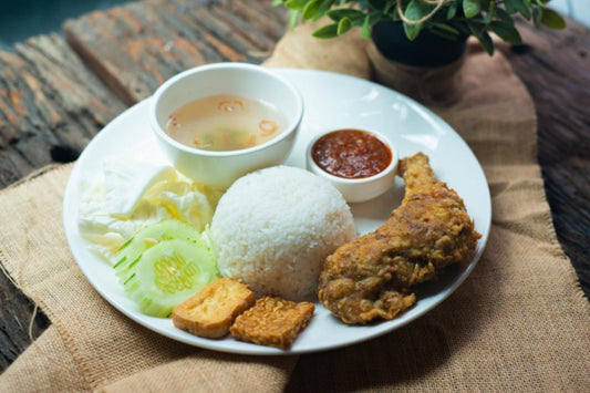 Ayam Penyet with Rice (Whole Leg)